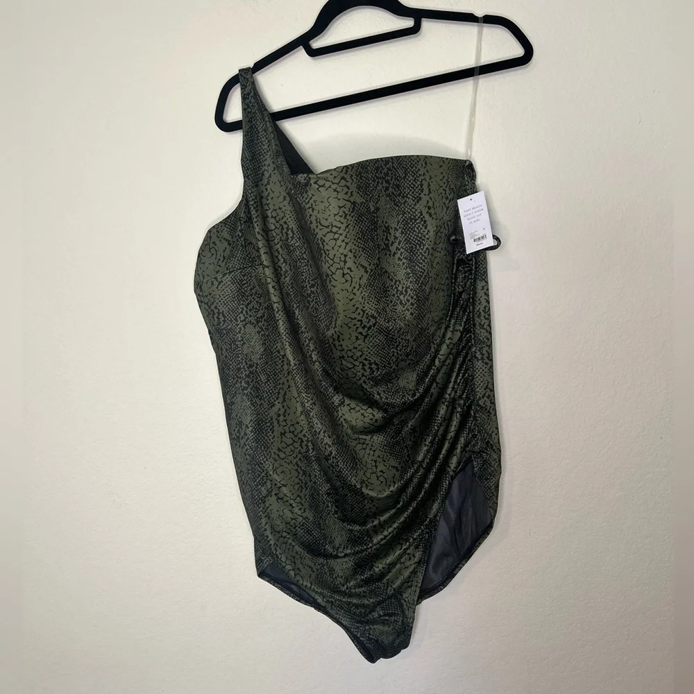 NWT Lane Bryant cacique green snake print one shoulder 1 piece swim suit 26